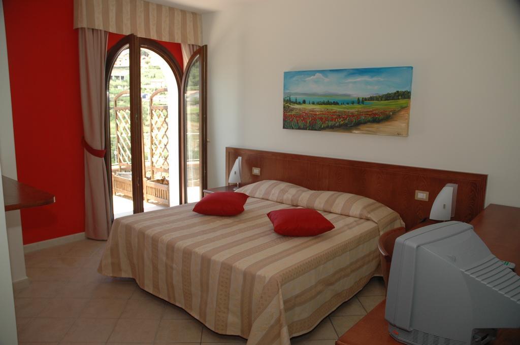 Agriturismo L'Arca Di Anna Brambilla Belvedere Marittimo Ruang foto